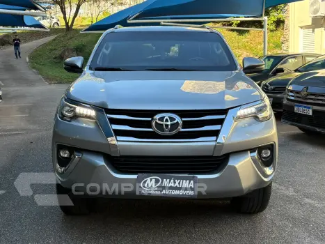 HILUX SW4 2.8 D-4d Turbo SRX 7L 4X4