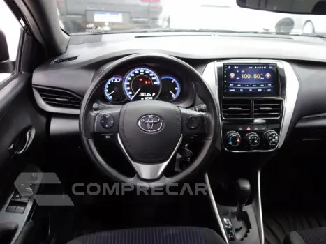 YARIS HATCH - 1.3 16V XL LIVE MANUAL