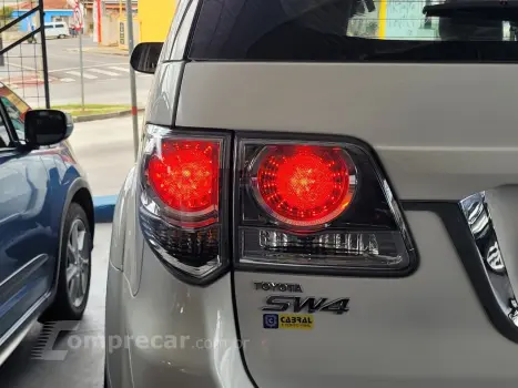 Hilux SW4 SR 4x2 2.7/ 2.7 Flex 16V Aut.