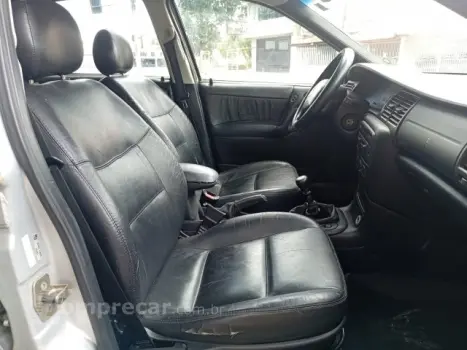 VECTRA SEDAN - 2.2 MPFI CD 16V 4P AUTOMÁTICO