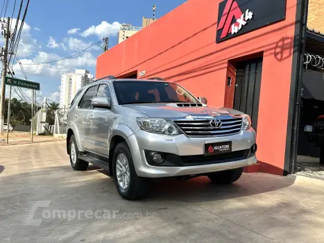 HILUX SW4 3.0 SRV 4X4 16V TURBO INTERCOOLER DIESEL 4P AUTOMÁ