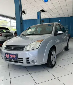 FORD FIESTA 1.6 SE Sedan 16V 4 portas