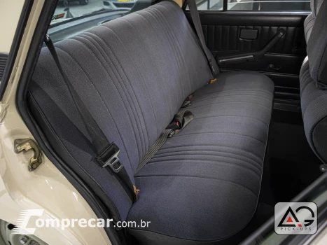 LAIKA 1.6 Sedan 8V