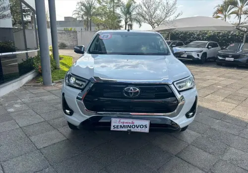 HILUX 2.8 D-4D TURBO DIESEL CD SRX 4X4 AUTOMÁTICO