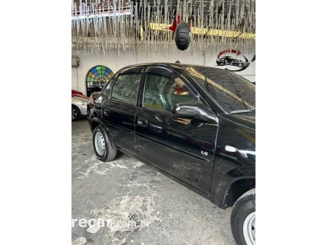 CLASSIC 1.0 MPFI LS 8V FLEX 4P MANUAL