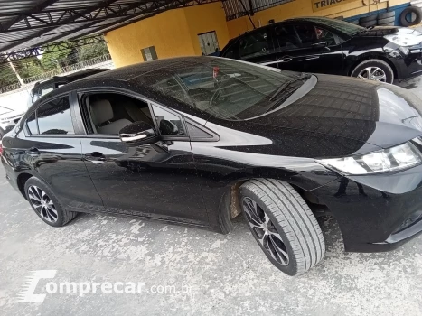 Honda Civic Sedan LXR 2.0 Flexone 16V Aut. 4p 4 portas