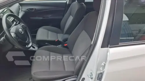 YARIS 1.5 16V FLEX SEDAN XL LIVE MULTIDRIVE