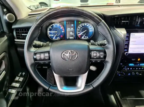 HILUX SW4 2.8 SRX 4X4 7 LUGARES 16V TURBO INTERCOOLER DIESEL