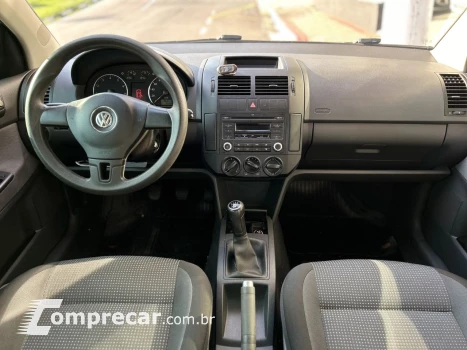 Volkswagen Polo Sedan 1.6 Mi Total Flex 8V 4p 4 portas