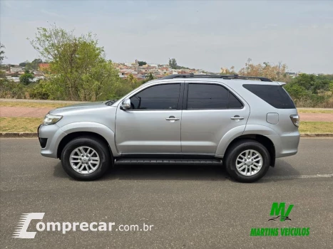HILUX SW4 2.7 SR 4X2 16V