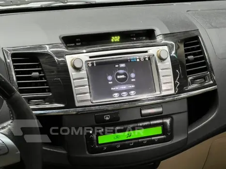 HILUX SW4 - 3.0 SRV 4X4 7 LUGARES 16V TURBO INTERCOOLER 4P A