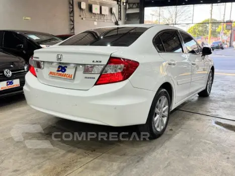 CIVIC - 1.8 LXS 16V 4P AUTOMÁTICO