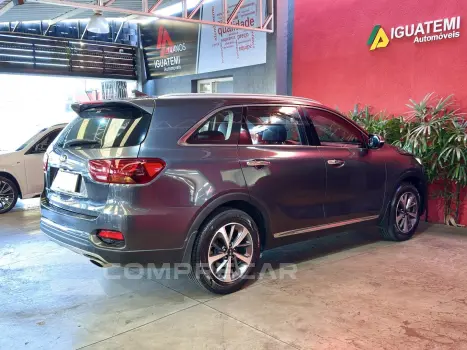 SORENTO 2.4 16V GASOLINA EX 7L AUTOMÁTICO