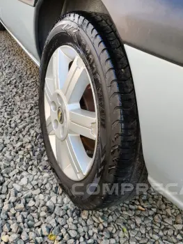 Zafira 2.0 4P FLEX ELEGANCE AUTOMÁTICO