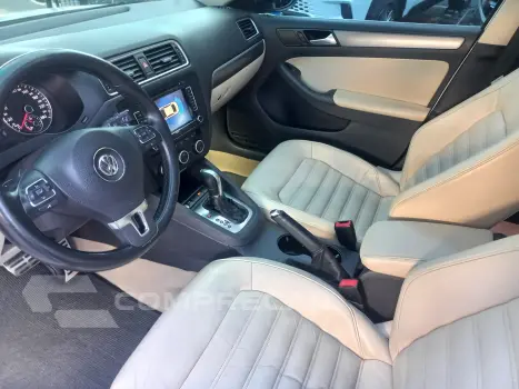 JETTA 2.0 TSI Highline 211cv