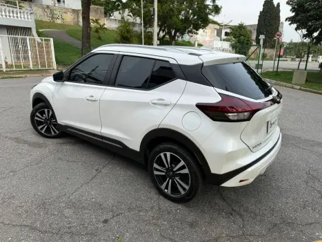 KICKS 1.0 Turbo Advance