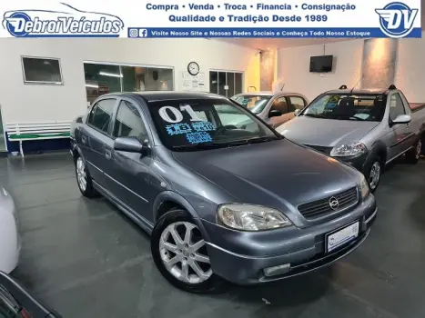 ASTRA 1.8 MPFI Millenium II Sedan 8V