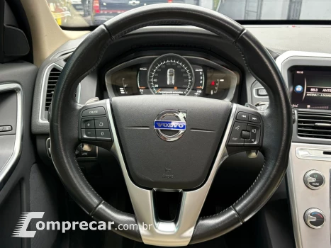 XC60 2.4 D5 Momentum AWD