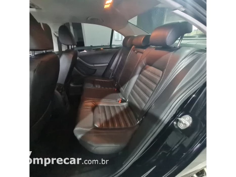 JETTA 2.0 TSI HIGHLINE 211CV GASOLINA 4P TIPTRONIC