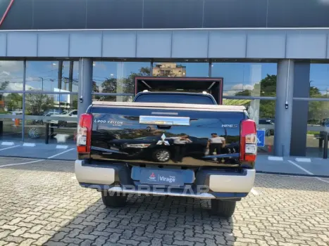 TRITON 2.4 Biturbo CD Hpe-s 4X4