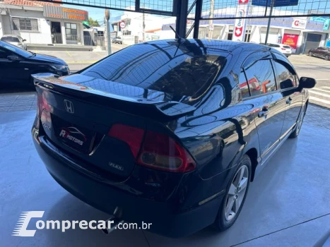 CIVIC - 1.8 LXS 16V 4P AUTOMÁTICO