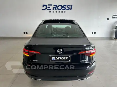 JETTA R-LINE 250 TSI 1.4 FLEX 16V AUT.