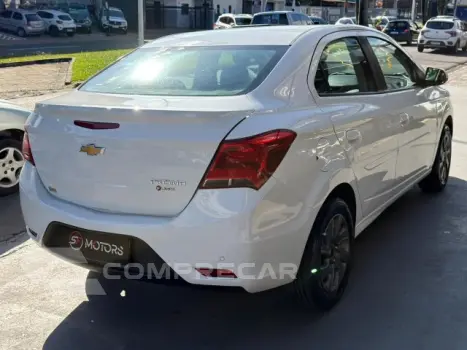 PRISMA - 1.4 MPFI LT 8V 4P MANUAL