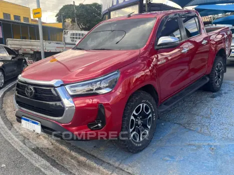 Hilux 2.8 D-4D TURBO DIESEL CD SRX 4X4 AUTOMÁTICO
