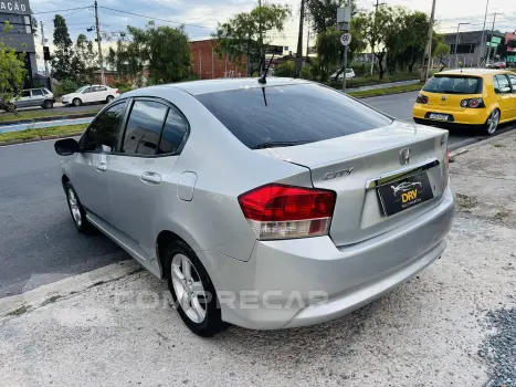 CITY 1.5 LX Sedan 16V