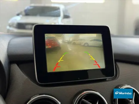 B 200 1.6 SPORT TURBO FLEX 4P AUTOMÁTICO