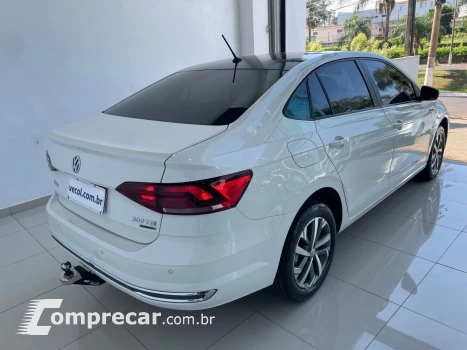 Virtus 1.0 4P 200 TSI FLEX HIGHLINE AUTOMÁTICO
