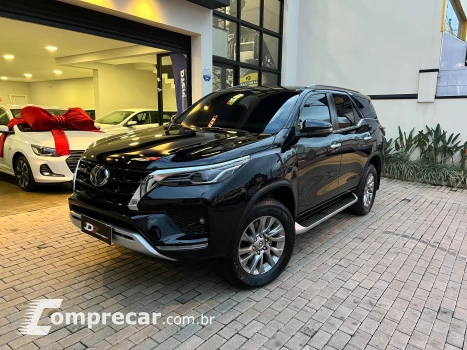 HILUX SW4 2.8 D-4d Turbo SRX 7L 4X4