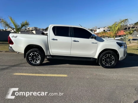 HILUX 2.8 D-4D TURBO DIESEL CD SRX 4X4 AUTOMÁTICO