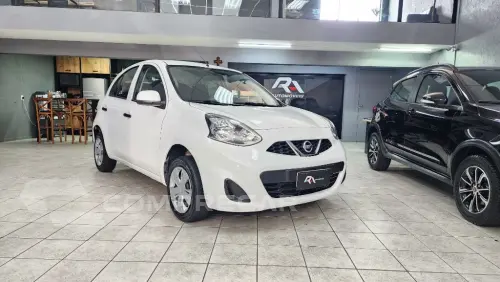 NISSAN MARCH S 1.0 12V Flex 5p 4 portas