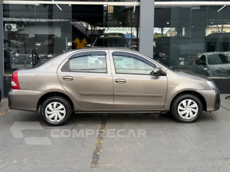 ETIOS X Sedan 1.5 Flex 16V 4p Mec.
