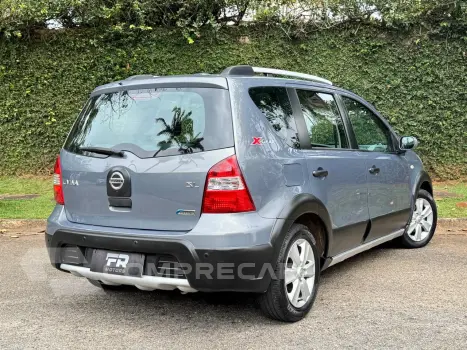 LIVINA 1.8 SL X-gear 16V