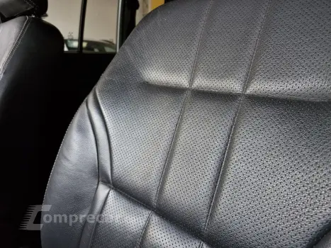 PAJERO TR4 2.0 4X2 16V 140CV FLEX 4P AUTOMÁTICO