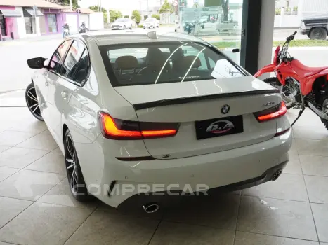 320i 2.0 16V TURBO GASOLINA M SPORT AUTOMÁTICO
