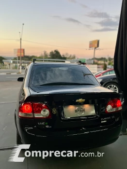 CORSA 1.0 MPFI Classic Sedan Life 8V