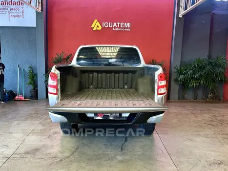 L200 TRITON 2.4 16V TURBO DIESEL OUTDOOR GLS CD 4X4 AUTOMÁTI