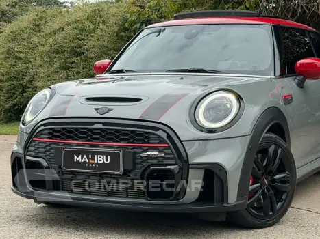 MINI COOPER 2.0 16V Twinpower Clubman John Cooper Works All4 2 portas