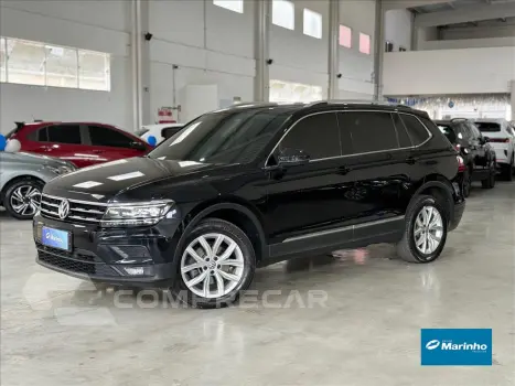 Volkswagen TIGUAN 1.4 250 TSI TOTAL FLEX ALLSPACE COMFORTLIN 4 portas