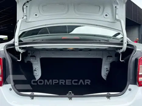 LOGAN 1.6 Expression 8V