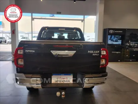 HILUX 2.8 D-4D TURBO DIESEL CD SRX 4X4 AUTOMÁTICO