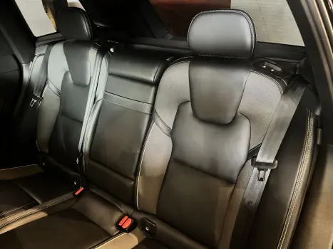 XC60 2.0 16V 4P T8 HYBRID R-DESIGN AWD GEARTRONIC AUTOMÁTICO