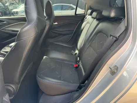 ONIX HATCH PREM. 1.0 12V TB Flex 5p Aut.