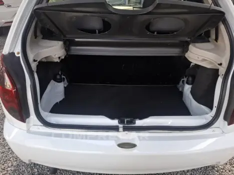 CELTA - 1.0 MPFI LT 8V 4P MANUAL