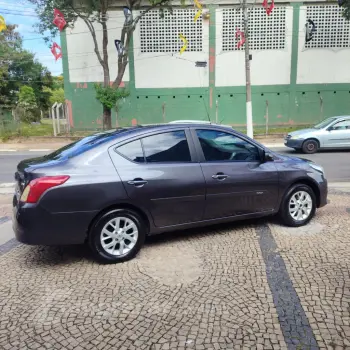 VERSA SV 1.6 16V FlexStart 4p Aut.