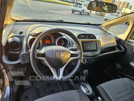 FIT 1.4 CX 16V FLEX 4P AUTOMÁTICO