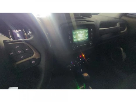 RENEGADE - 1.8 16V LONGITUDE 4P AUTOMÁTICO